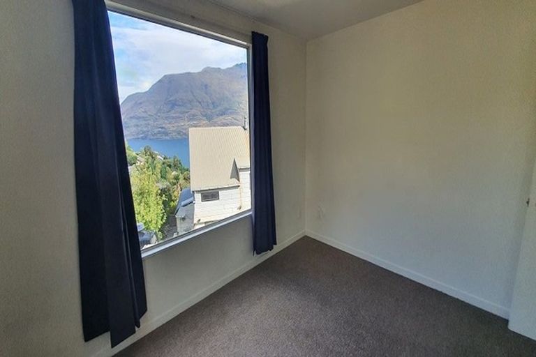 Photo of property in 32b Dart Place, Fernhill, Queenstown, 9300