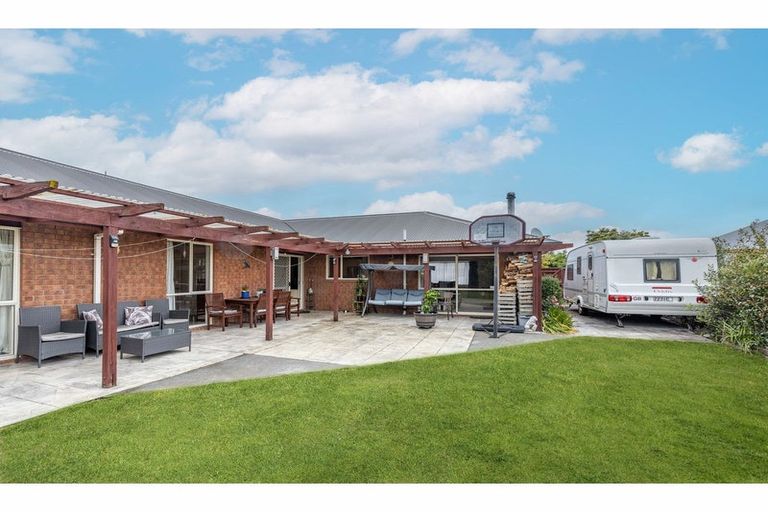 Photo of property in 2 Cobden Place, Woodend, 7610