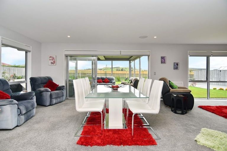 Photo of property in 5 Denton Street, Amberley, 7410