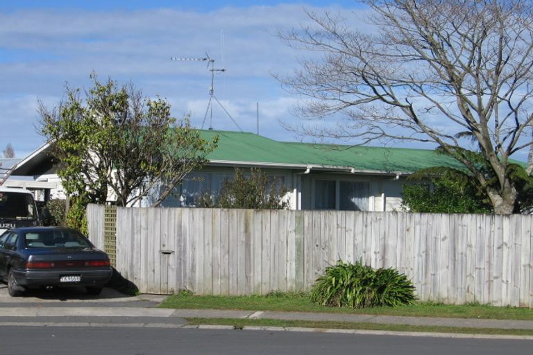 Photo of property in 10 Simon Place, Nawton, Hamilton, 3200