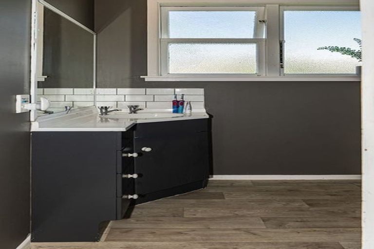 Photo of property in 26 Jillett Street, Titahi Bay, Porirua, 5022