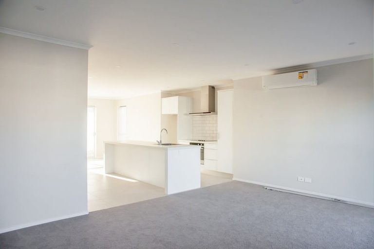 Photo of property in 20 Te Rito Road, Hobsonville, Auckland, 0616