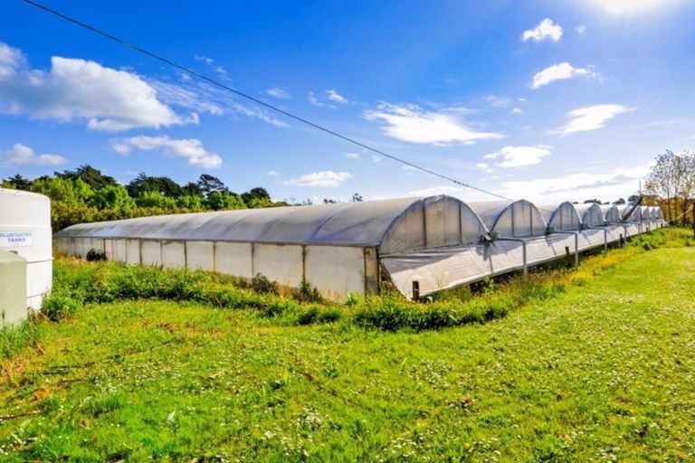 Photo of property in 108 Station Road, Kumeu, 0891