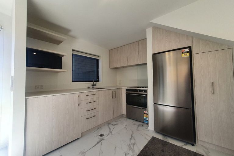 Photo of property in 9/59 Neil Avenue, Te Atatu Peninsula, Auckland, 0610