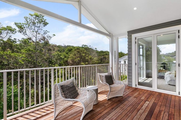 Photo of property in 196 Landmark Terrace, Orewa, 0931