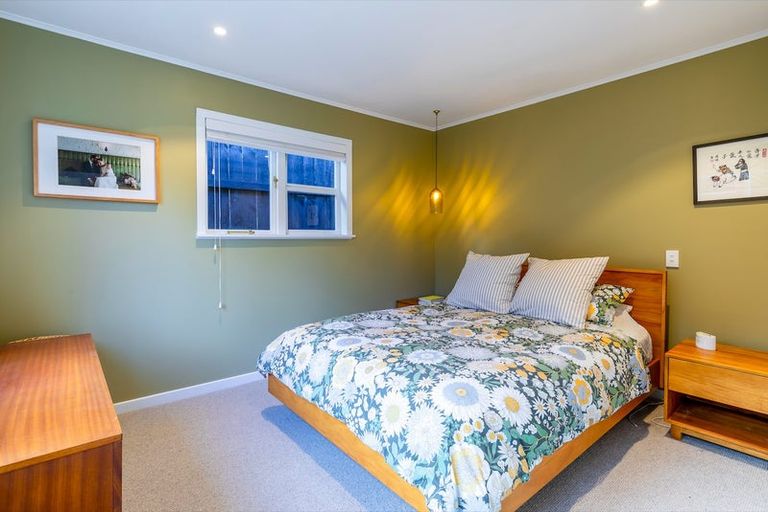 Photo of property in 8 Barrister Avenue, Mount Roskill, Auckland, 1042