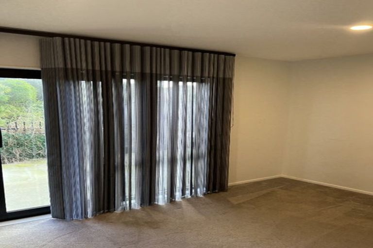 Photo of property in 5 Wyon Way, Flat Bush, Auckland, 2016