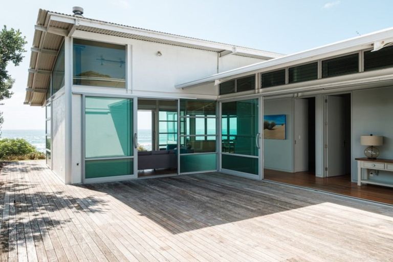 Photo of property in 18 Pare Street, Wainui, Gisborne, 4010