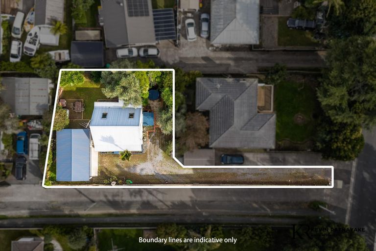 Photo of property in 2/100 Beach Road, Pahurehure, Papakura, 2113