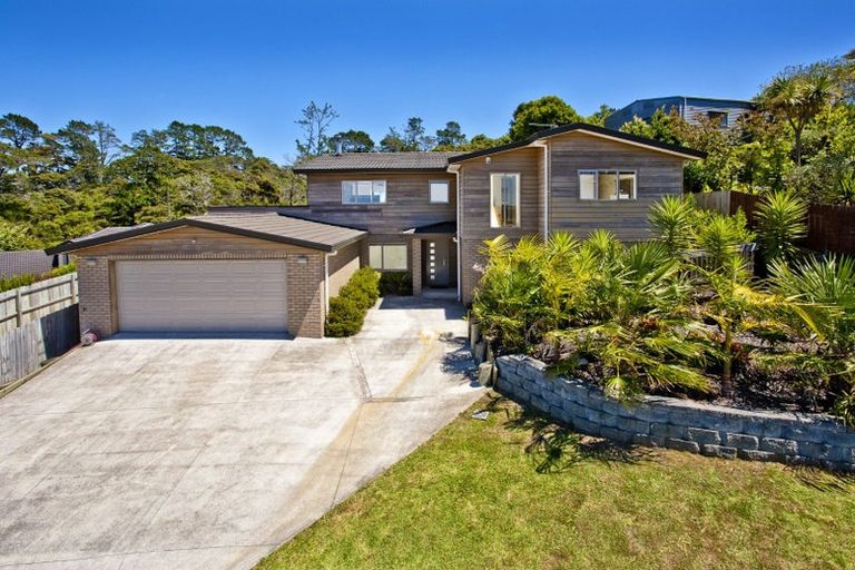 Photo of property in 112 San Marino Drive West, Henderson, Auckland, 0612