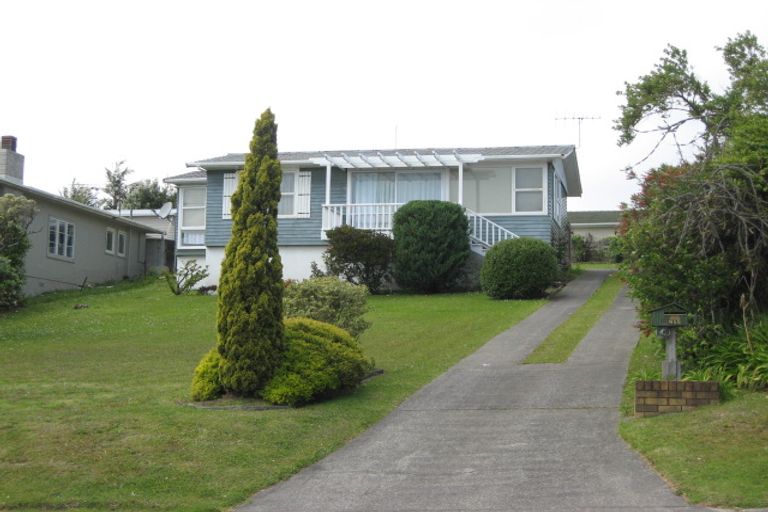 Photo of property in 955 Whangaparaoa Road, Manly, Whangaparaoa, 0930