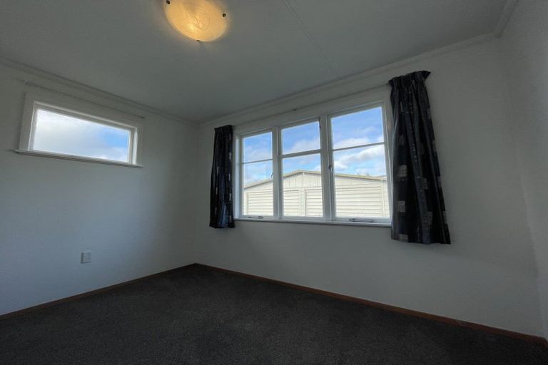 Photo of property in 36 Newbury Street, Awapuni, Palmerston North, 4412