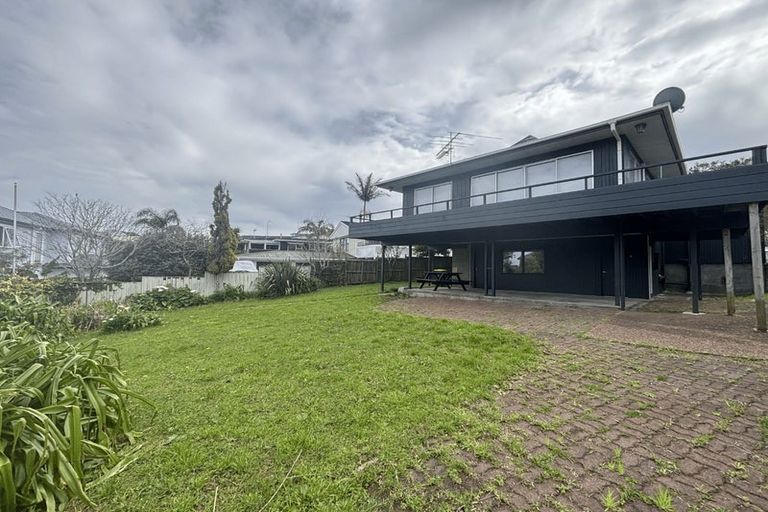 Photo of property in 198 Clovelly Road, Bucklands Beach, Auckland, 2012
