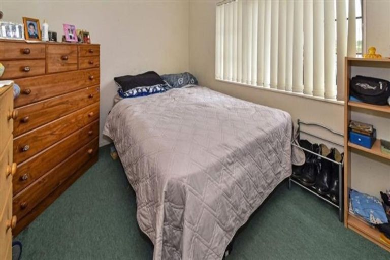 Photo of property in 4 Kirklow Place, Goodwood Heights, Auckland, 2105