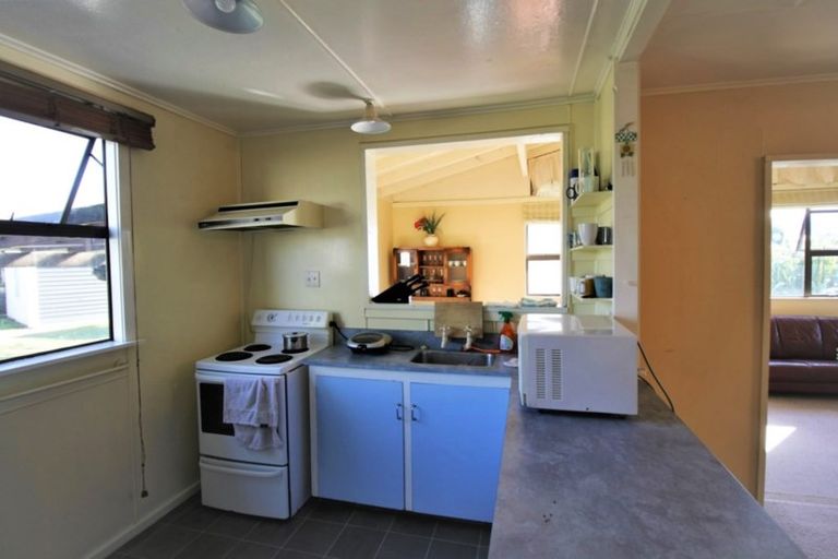 Photo of property in 27 Howden Street, Te Anau, 9600