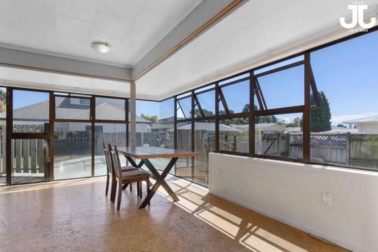 Photo of property in 6a Queen Road, Bellevue, Tauranga, 3110