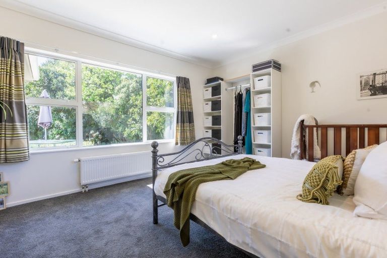 Photo of property in 53 Karu Crescent, Waikanae, 5036