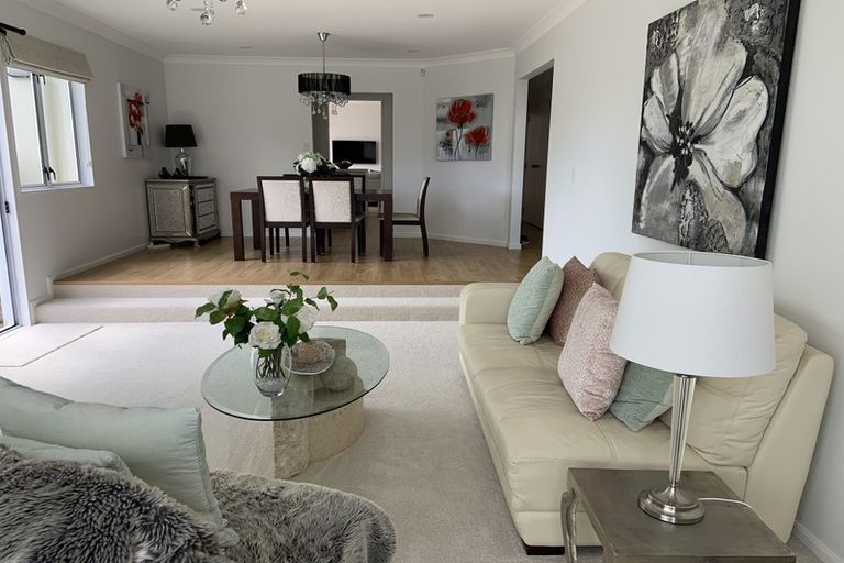 Photo of property in 14 Conacher Close, East Tamaki Heights, Auckland, 2016