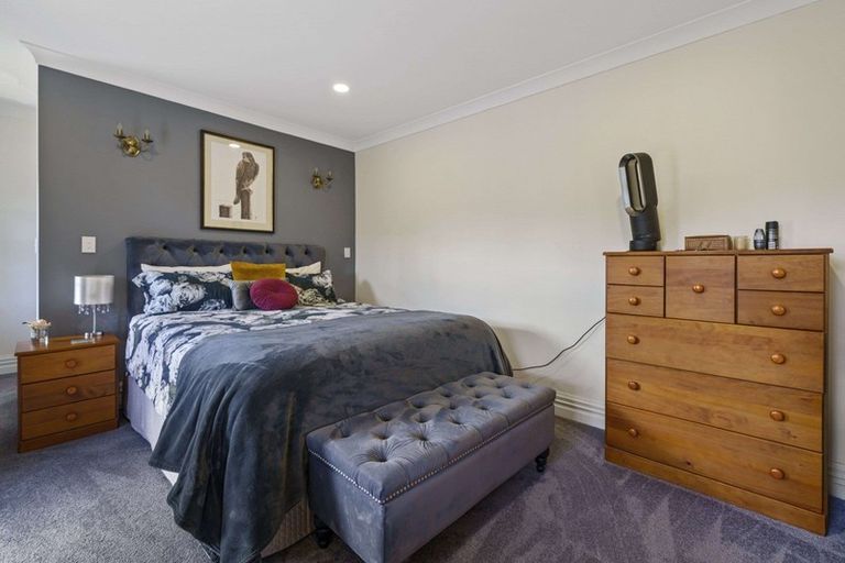 Photo of property in 99 Jellicoe Street, Martinborough, 5711