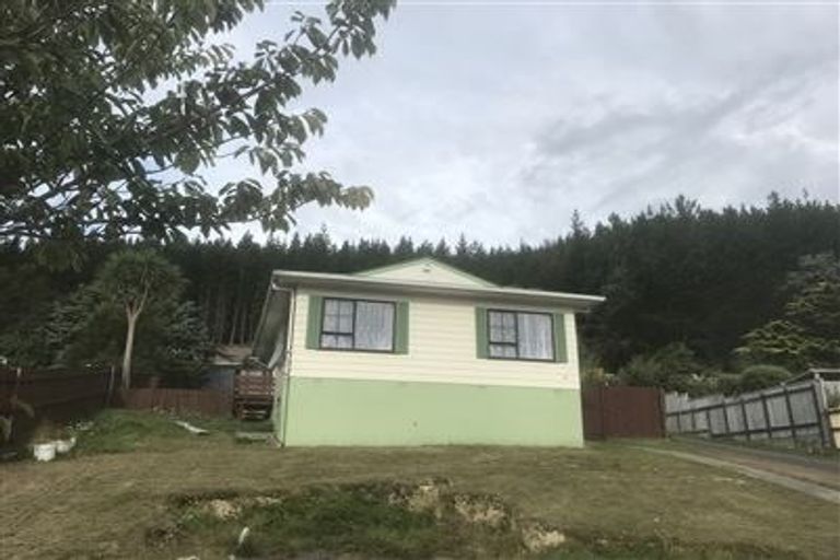 Photo of property in 58 Trelawney Road, Wainuiomata, Lower Hutt, 5014