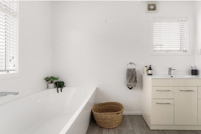 Photo of property in 1188b Papamoa Beach Road, Papamoa Beach, Papamoa, 3118