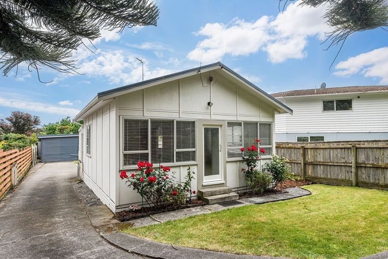 Photo of property in 27 Paremata Crescent, Paremata, Porirua, 5024