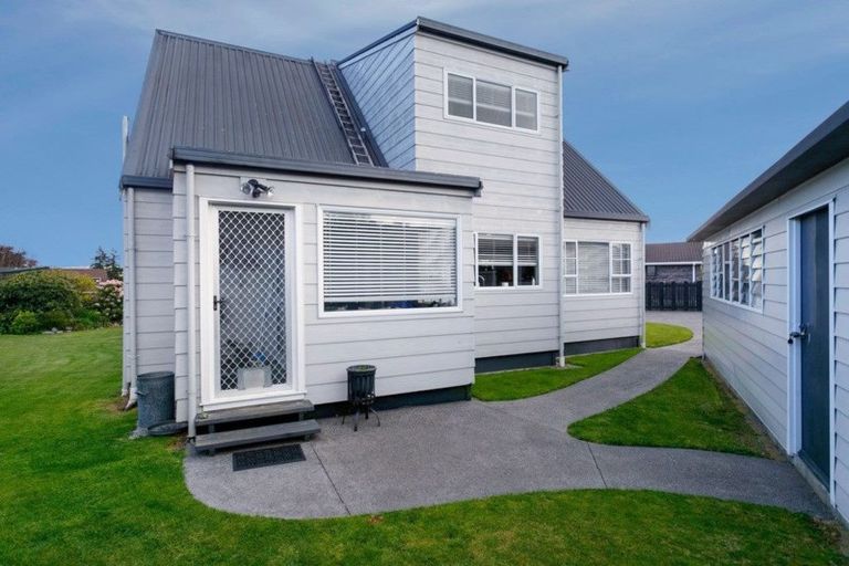 Photo of property in 5 Grace Crescent, Richmond Heights, Taupo, 3330