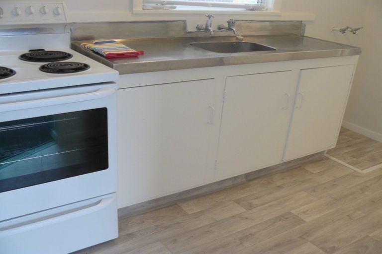 Photo of property in 3/92 Parkers Road, Tahunanui, Nelson, 7011