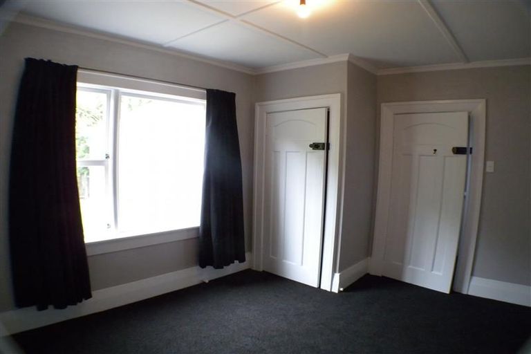Photo of property in 33 Kirkcaldy Street, South Dunedin, Dunedin, 9012