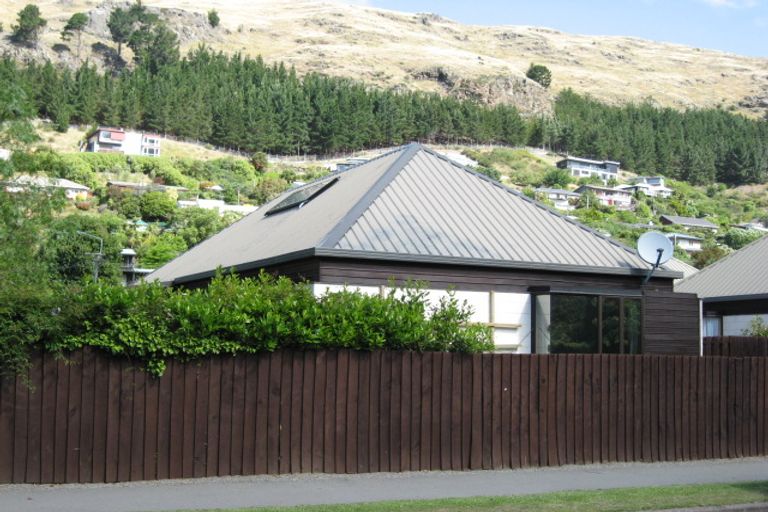Photo of property in 1/3 Sumnervale Drive, Sumner, Christchurch, 8081