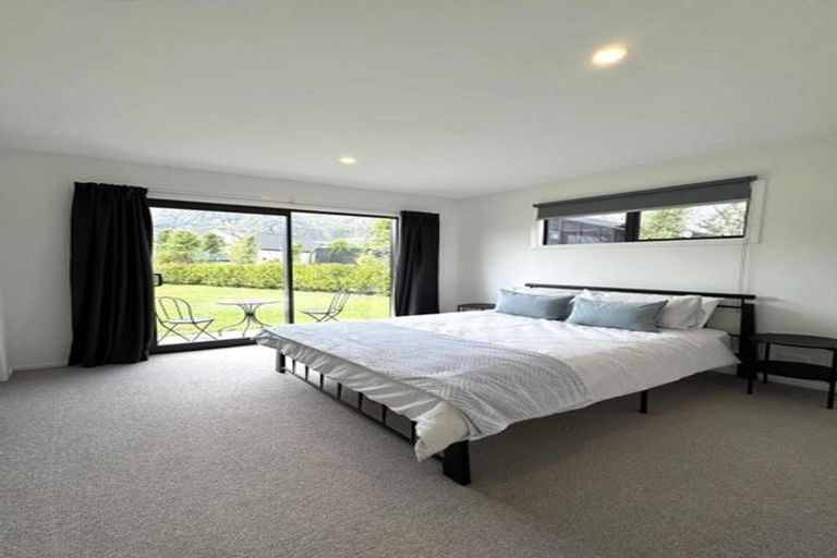 Photo of property in 4 Polperro Court, Jacks Point, Queenstown, 9371