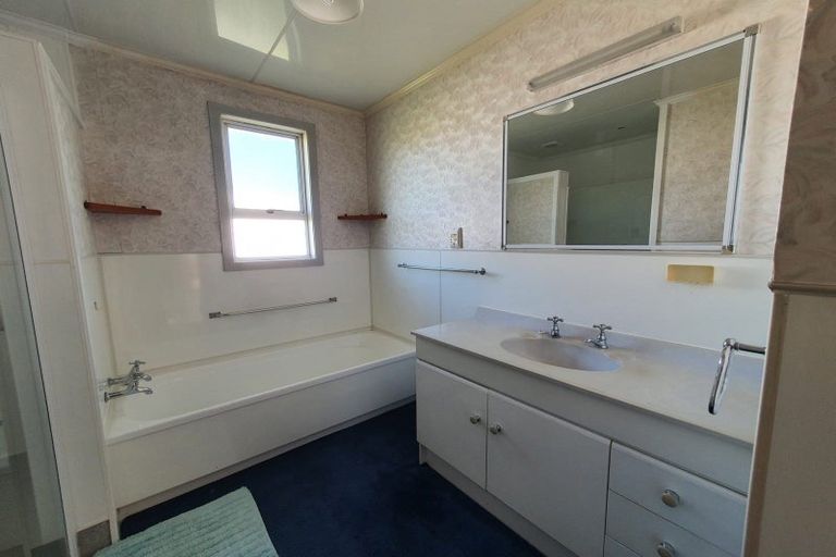 Photo of property in 313 Western Hills Drive, Avenues, Whangarei, 0110