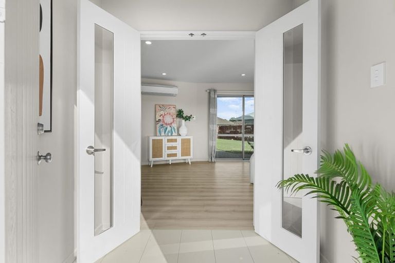 Photo of property in 5 Clematis Place, Wigram, Christchurch, 8042