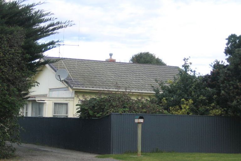 Photo of property in 82 Moana Street, Otaki Beach, Otaki, 5512