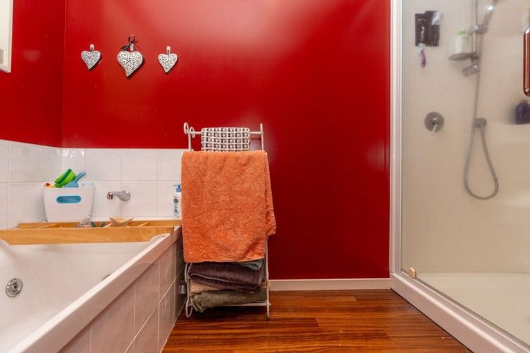 Photo of property in 3 Nottingham Drive, Hamilton East, Hamilton, 3216