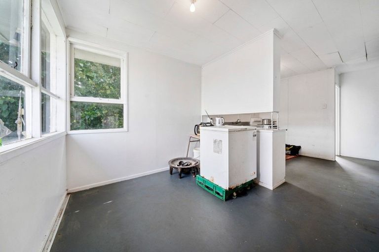 Photo of property in 531 Massey Road, Mangere, Auckland, 2022