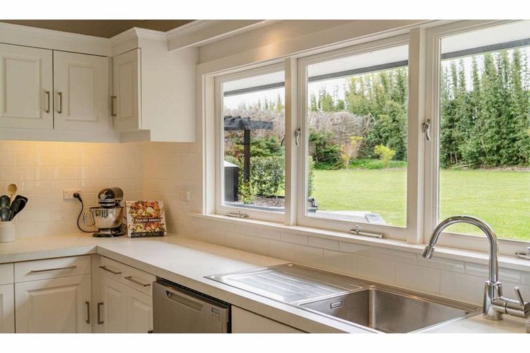 Photo of property in 36 Kendall Road, Kerikeri, 0230