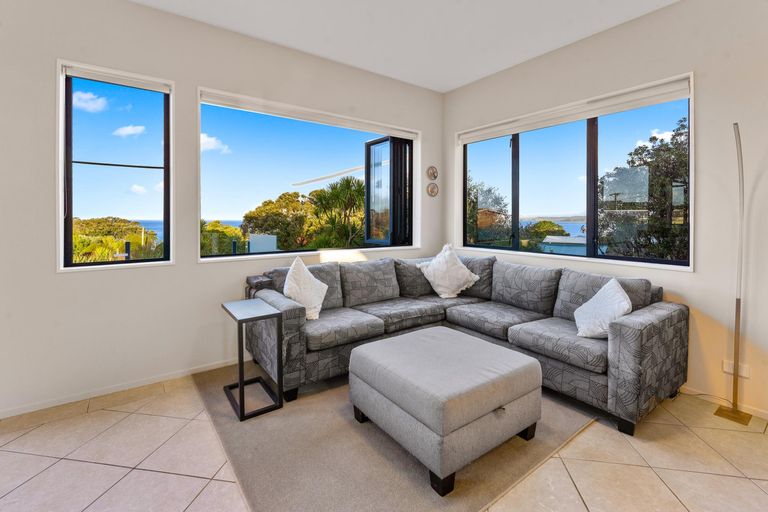 Photo of property in 68 Barrier View Road, Leigh, 0985