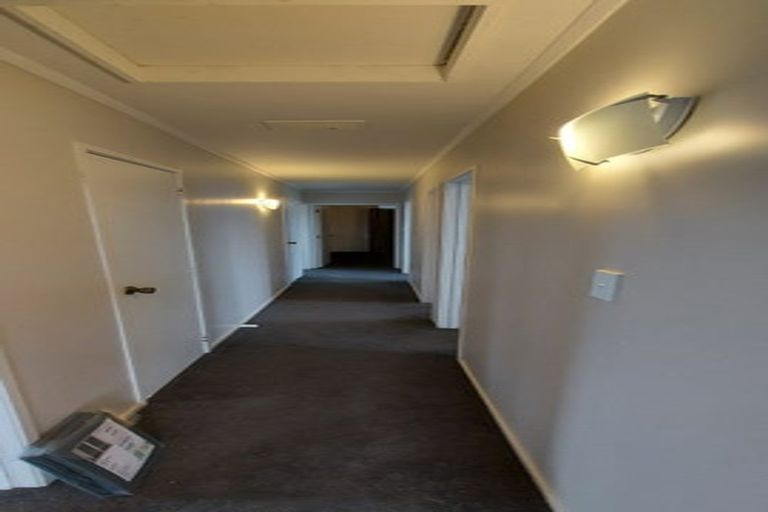 Photo of property in 5 Iris Place, Clendon Park, Auckland, 2103