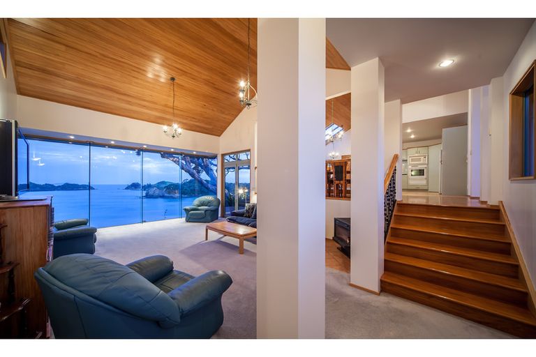 Photo of property in 356 Rockell Road, Whananaki, Hikurangi, 0181
