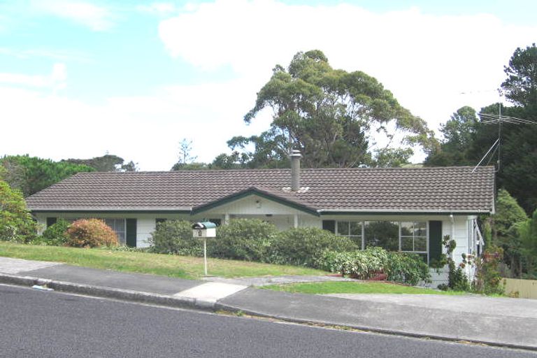 Photo of property in 1/6 Sapphire Place, Bayview, Auckland, 0629