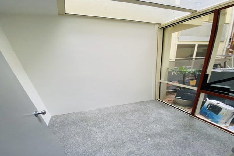 Photo of property in Sirocco Apartments, 608/8 Church Street, Wellington Central, Wellington, 6011