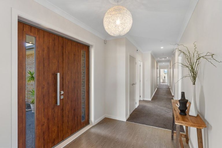 Photo of property in 12 Christow Court, Paraparaumu, 5032