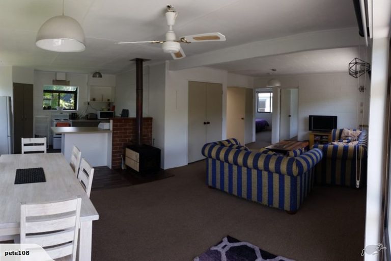 Photo of property in 20 Gillies Crescent, Waimarama, Havelock North, 4294