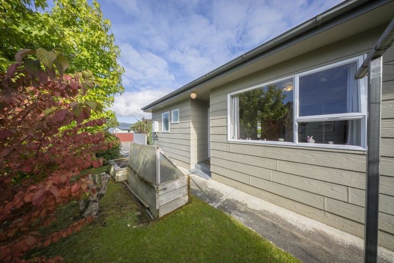 Photo of property in 3a Homer Street, Te Anau, 9600