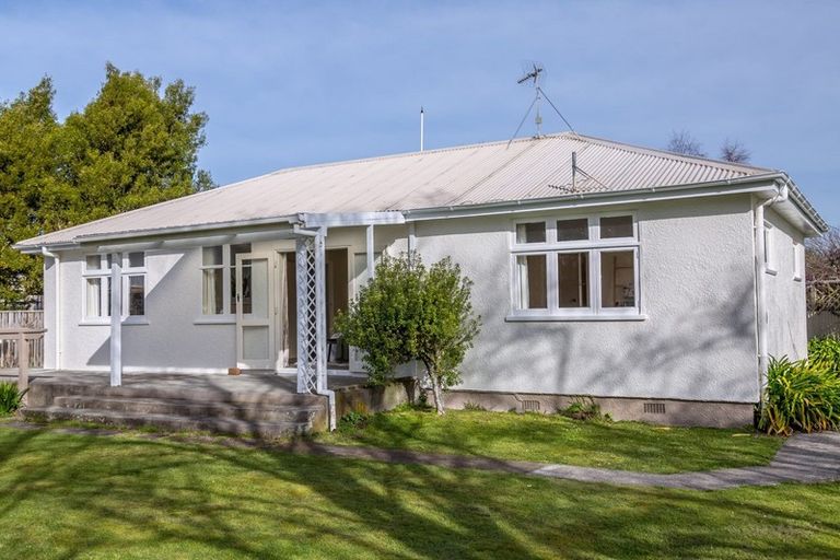 Photo of property in 38 Kempton Street, Greytown, 5712