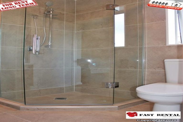 Photo of property in 52 Corricvale Way, Northcross, Auckland, 0630