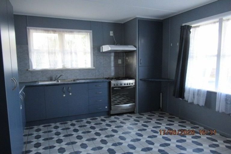 Photo of property in 63 Hepburn Road, Glendene, Auckland, 0602