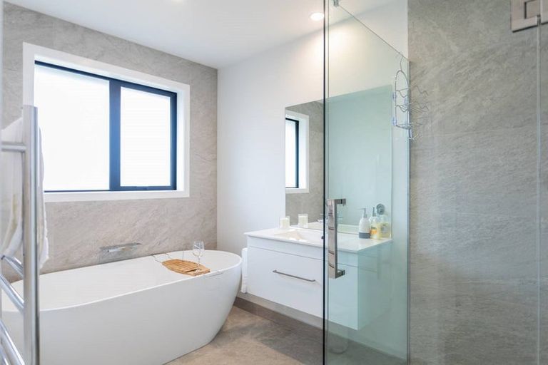 Photo of property in 41 Nobilo Road, Kumeu, 0810