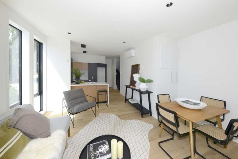 Photo of property in 11/243 Cambridge Terrace, Christchurch Central, Christchurch, 8013